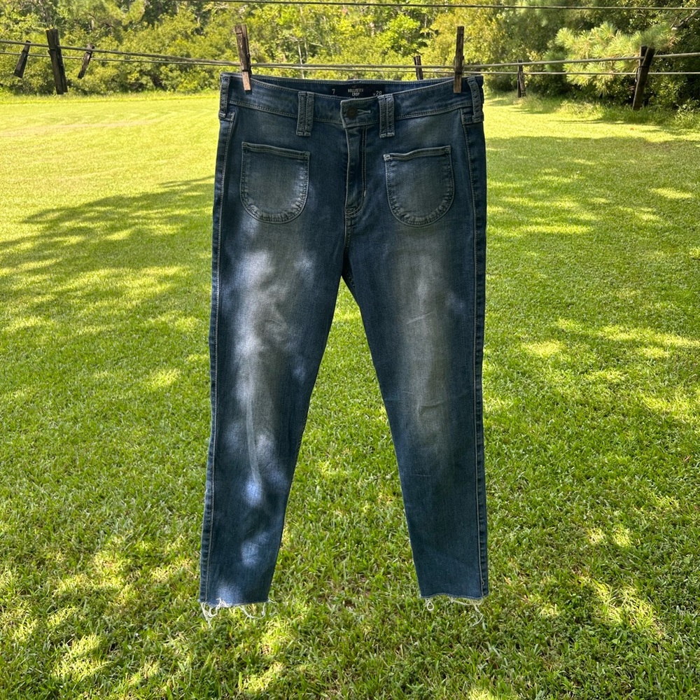 Love these jeans. The material is stretchy and not a true jean material.